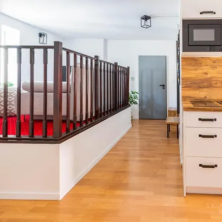 Highnest Apartment